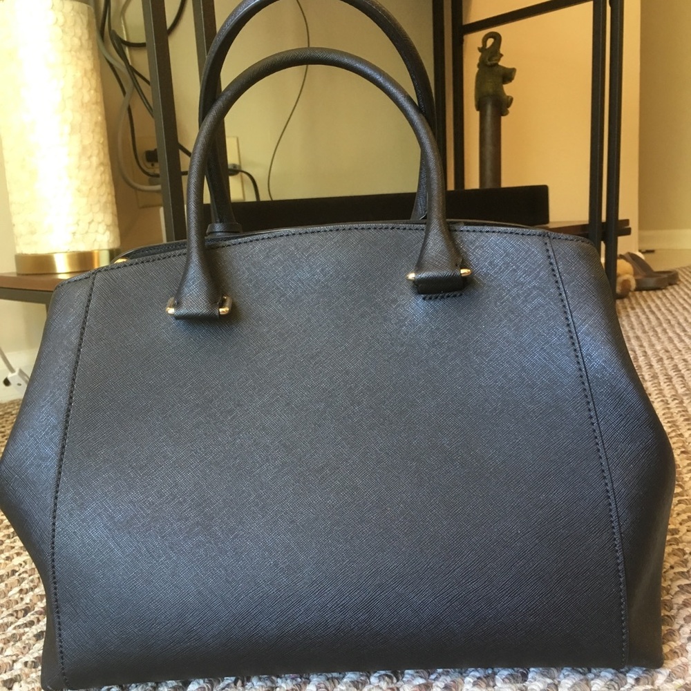 Kate Spade. Large black handbag. Used once. - Picture 4 of 4